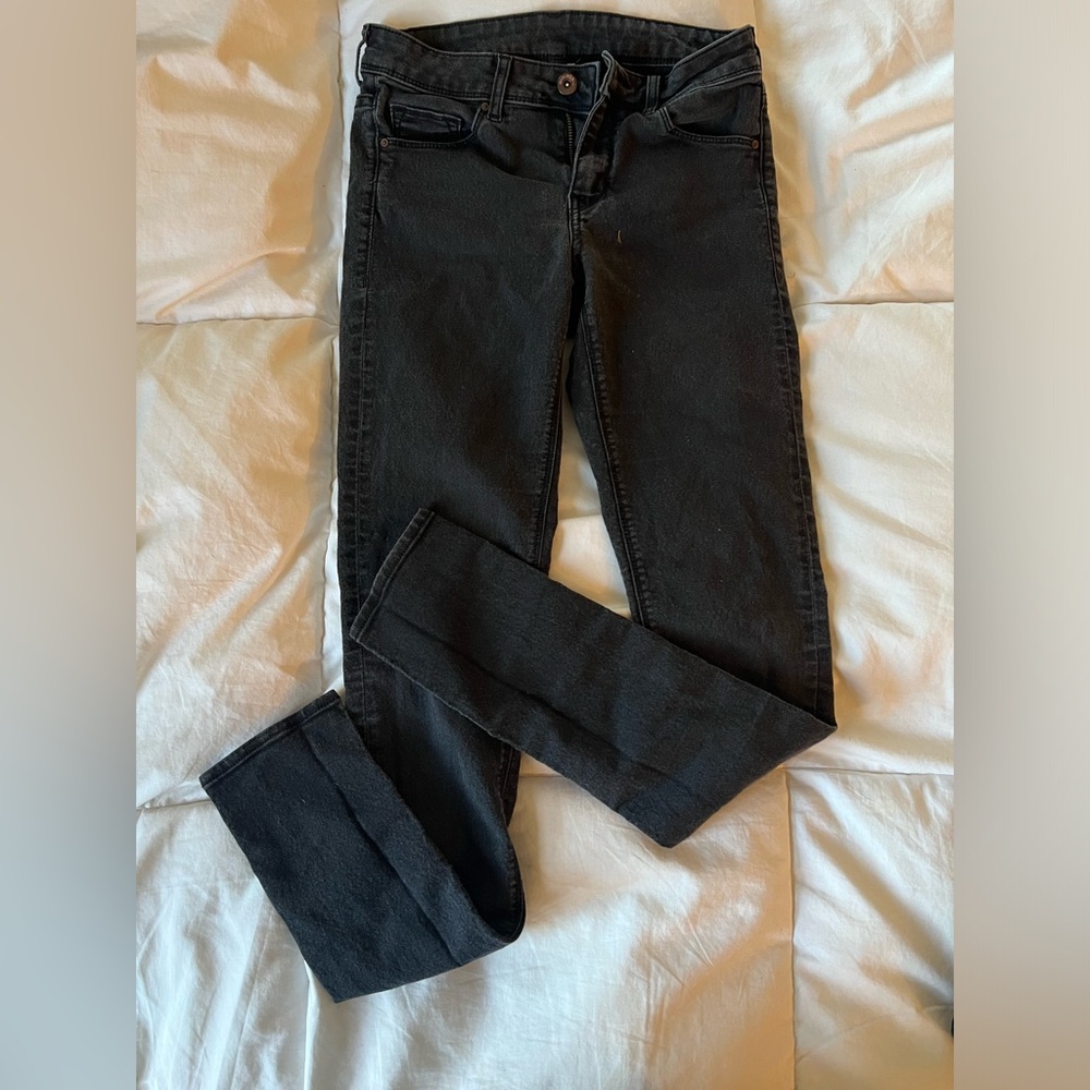 Black skinny jeans